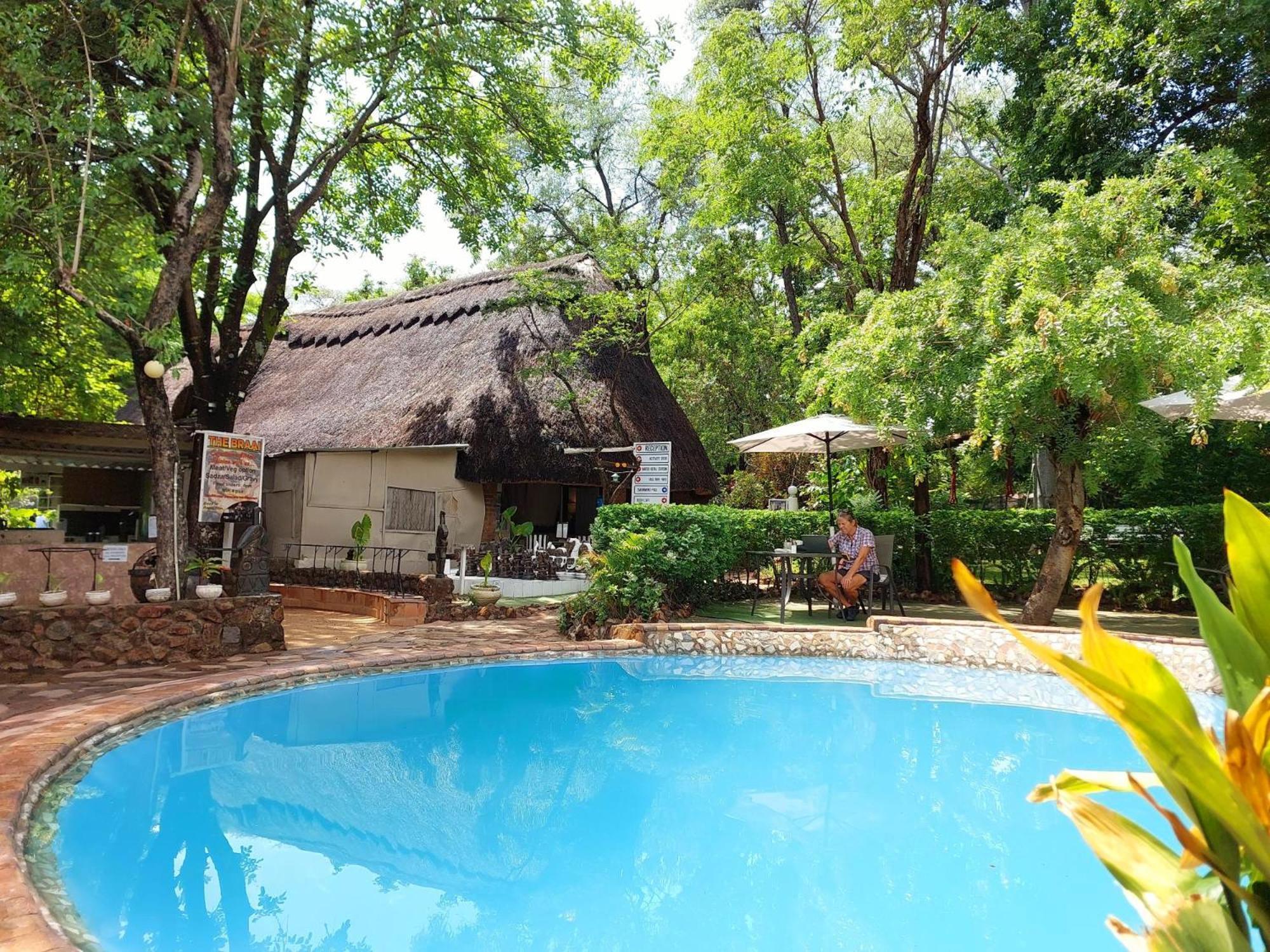Victoria Falls Backpackers Lodge- Camp Sites Exterior foto